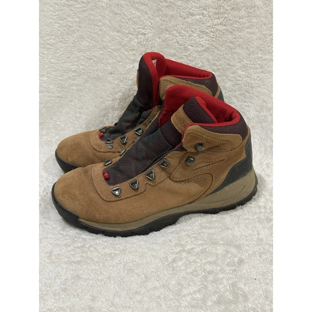 Columbia Newton Ridge Waterproof Hiking Boot Women Size 8.5 Brown Red BL4552-286